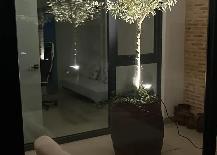 At La Era De Cerezales del Condado